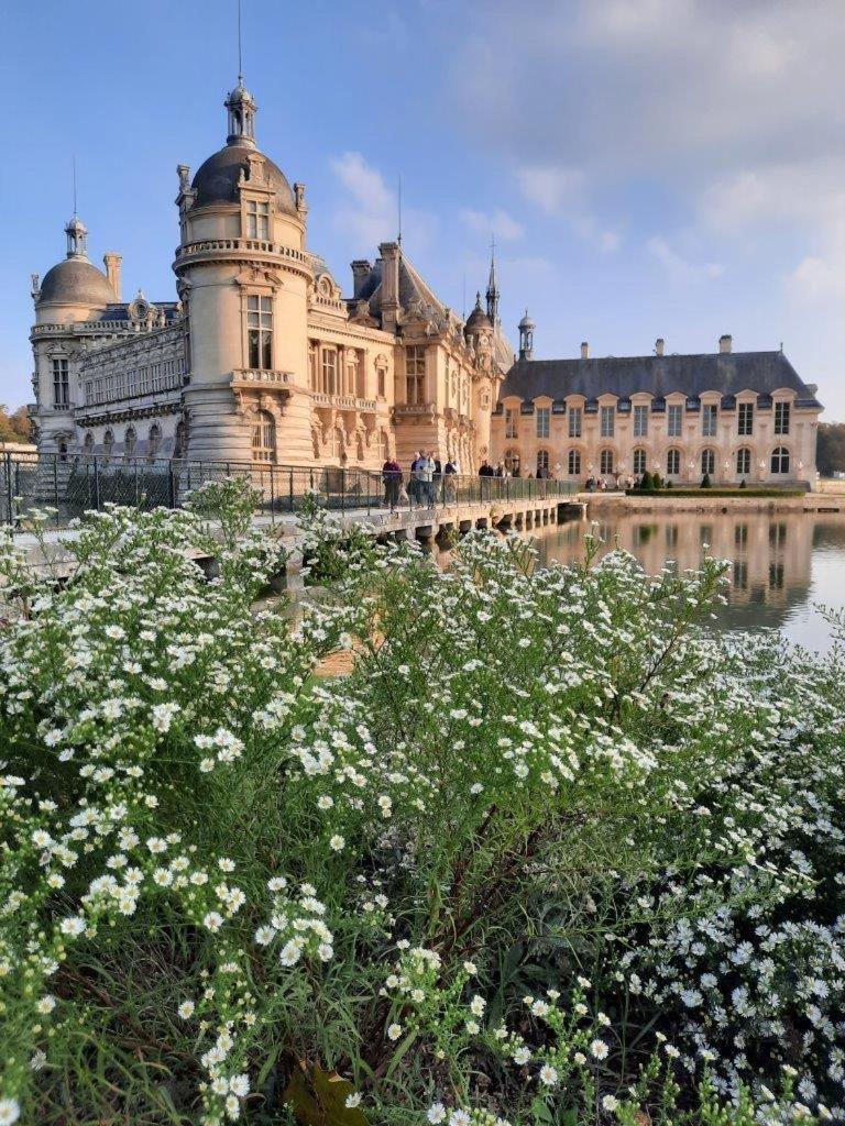 Bed and Breakfast Pierres Et Jardins Senlis  Zewnętrze zdjęcie